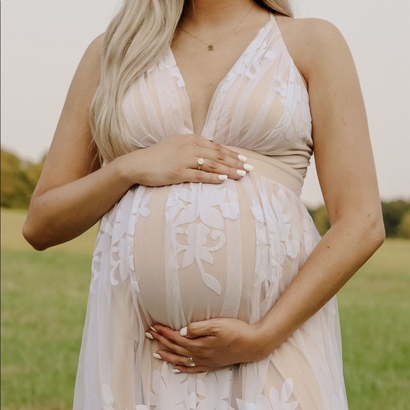 beautiful maternity shoot dress - Picture 4 of 6